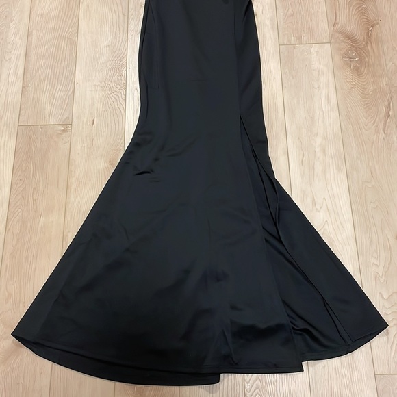 Sleeveless One Shoulder Ruffle High Split Dress - Picture 5 of 12